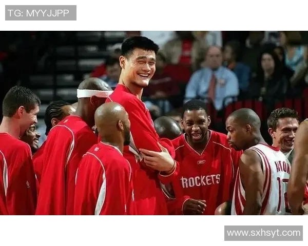 姚明带你深入了解篮球规则的精髓与技巧解析