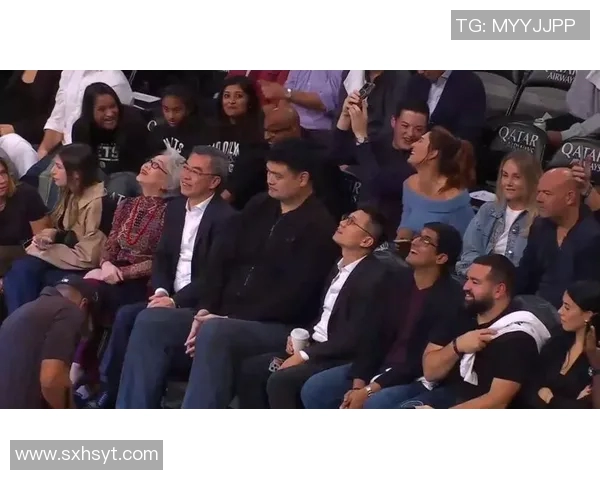 姚明在篮网执教期间与裁判的精彩互动与争议瞬间回顾 姚明在篮网执教期间与裁判的精彩互动与争议瞬间回顾