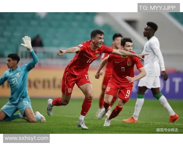 中国足球运动员谢的成长历程与在国际赛场上的精彩表现分析